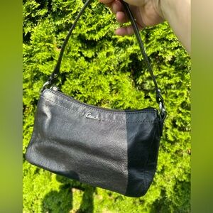 Vintage Y2K Coach small black leather bag